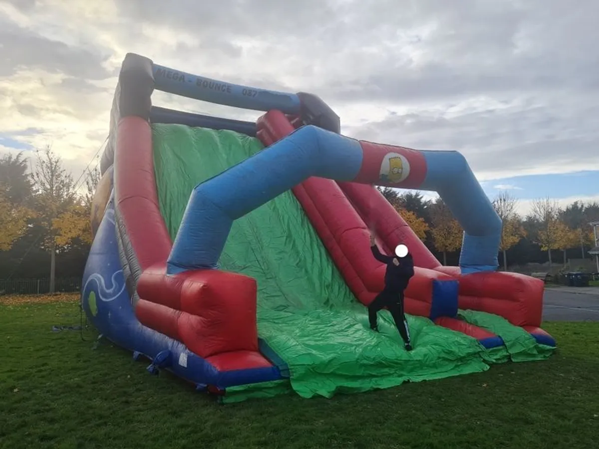 Mega Large Bouncing Castle Slide 26ft tall - Image 2