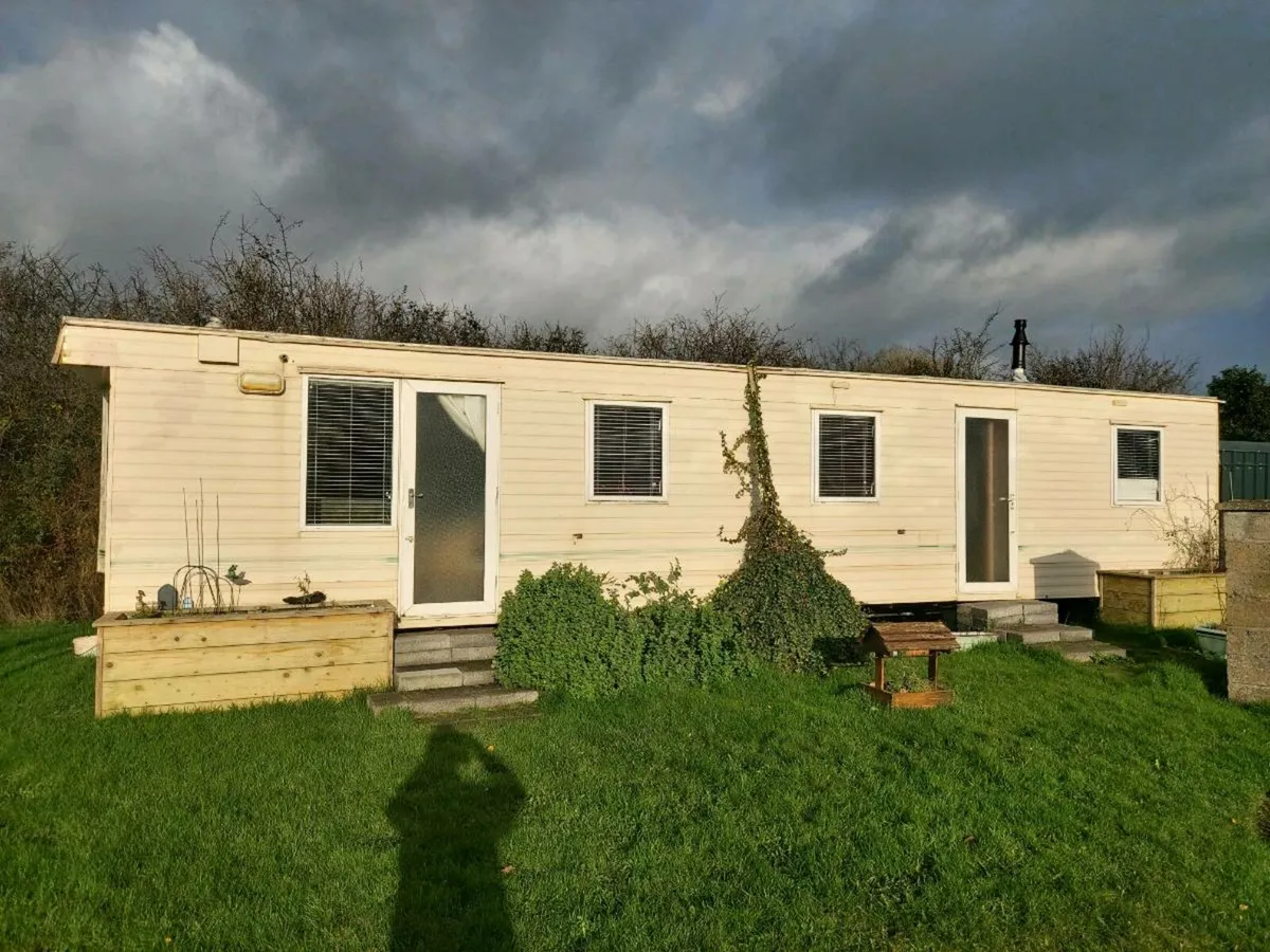 Mobile home for sale - Image 1