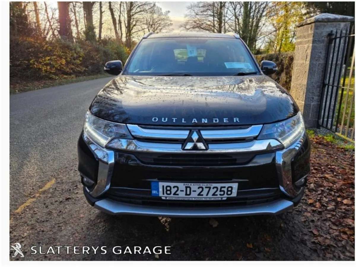 Mitsubishi Outlander 2.2 DI-D 4WD 7-Seater Black - Image 2