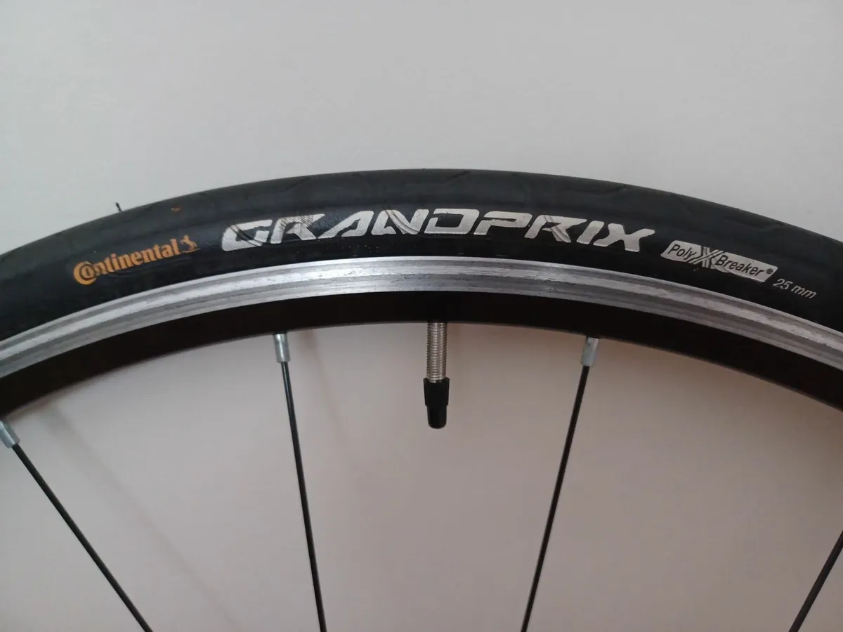 Mavic AKSIUM Rim brake Wheelset -Used - Image 2