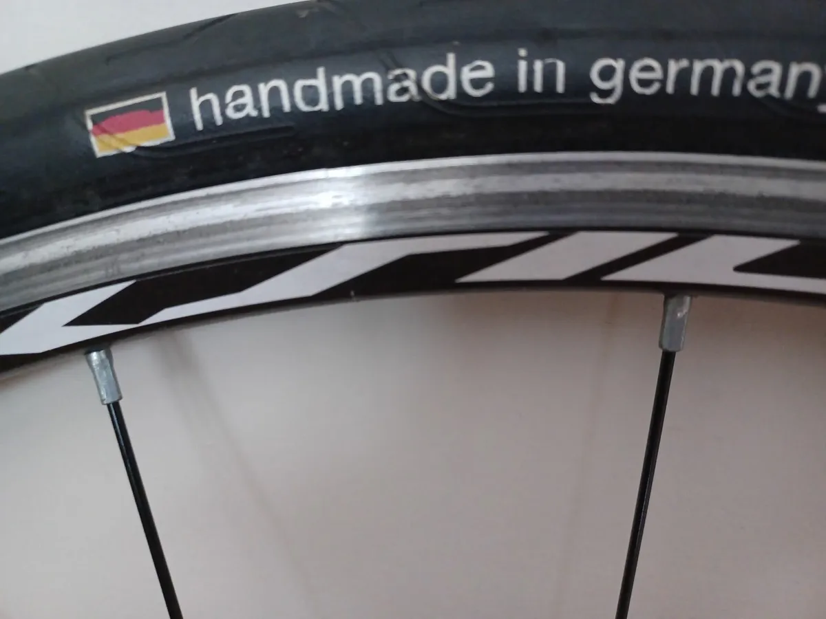 Mavic AKSIUM Rim brake Wheelset -Used - Image 4