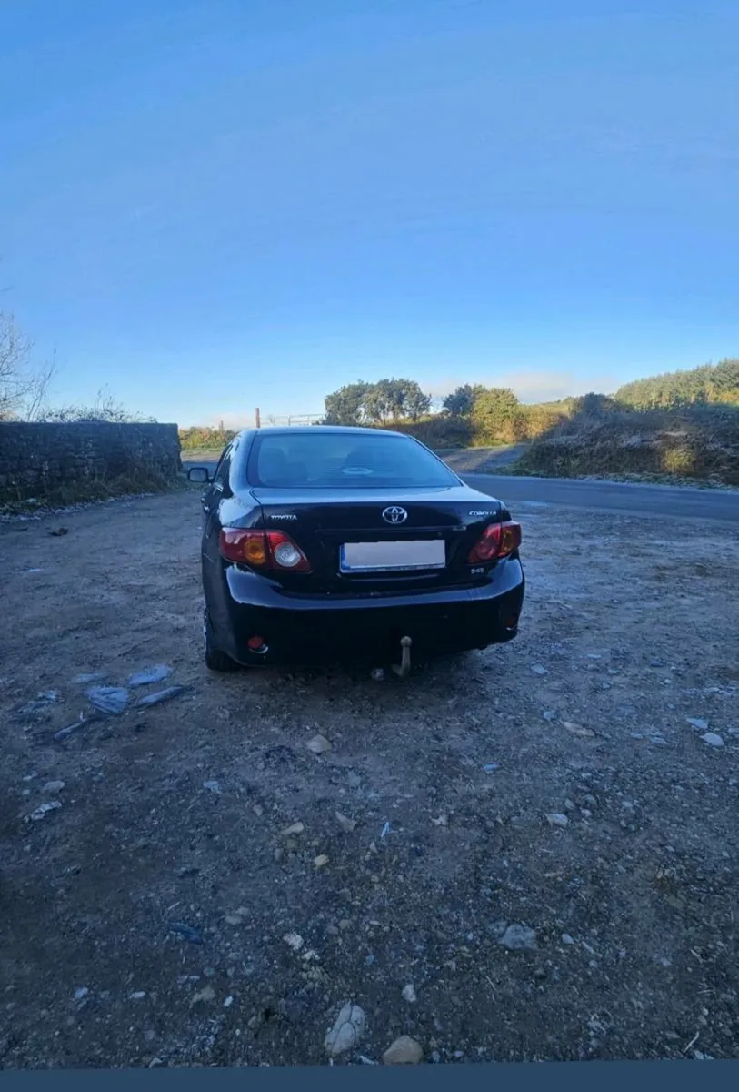 Toyota corolla - Image 3