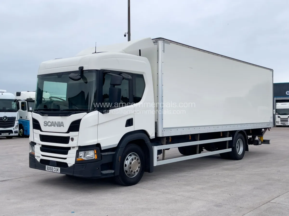 2018 (68) SCANIA P250 4X2 BOX - Image 3