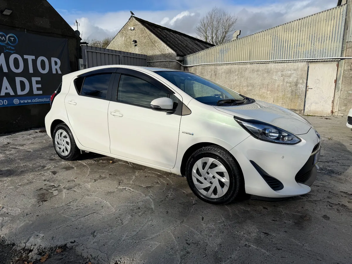 Toyota Aqua 2018 Hybrid - Image 2