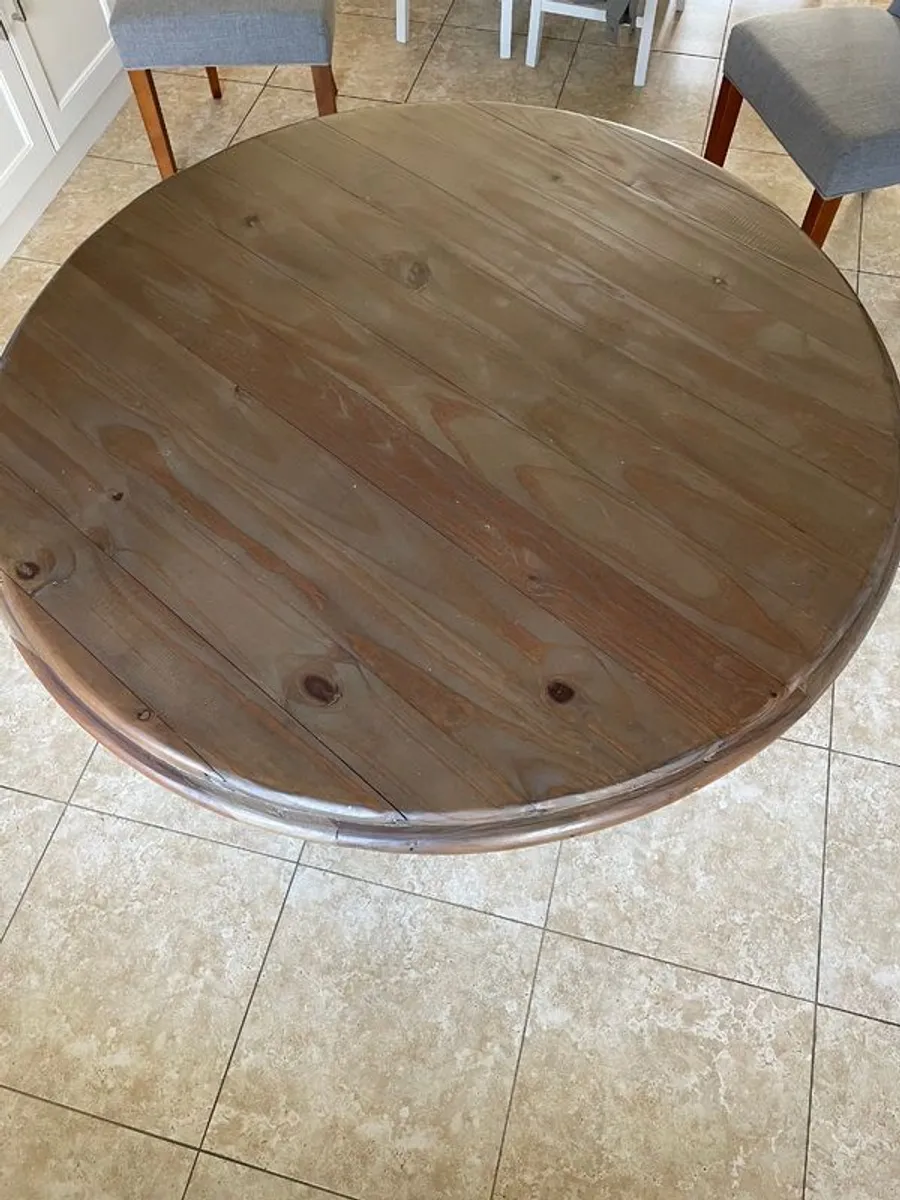 Kitchen Table - Image 1