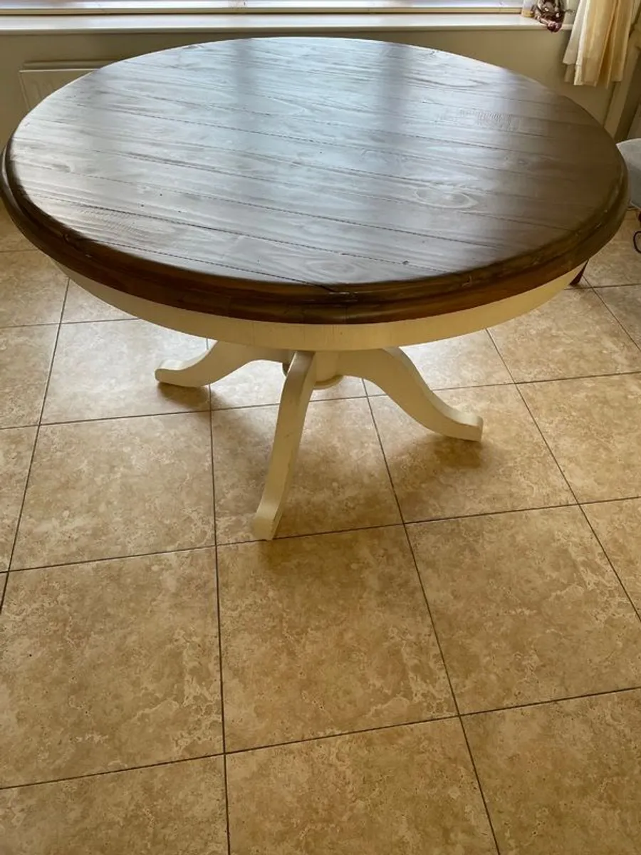 Kitchen Table - Image 2