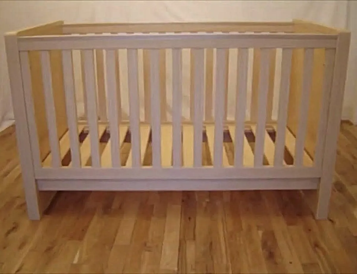 Kub Madera Cot / Toddler Bed + Mattress - Image 2