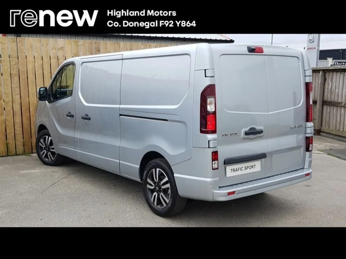 Renault Trafic 2.0 - Image 3