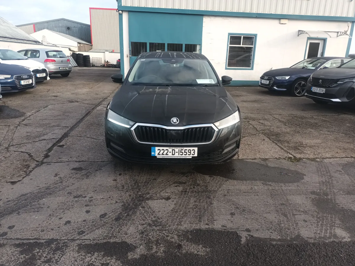 2022 Skoda Octavia OCTAVIA AMB 1.0TSI 110HP - Image 3