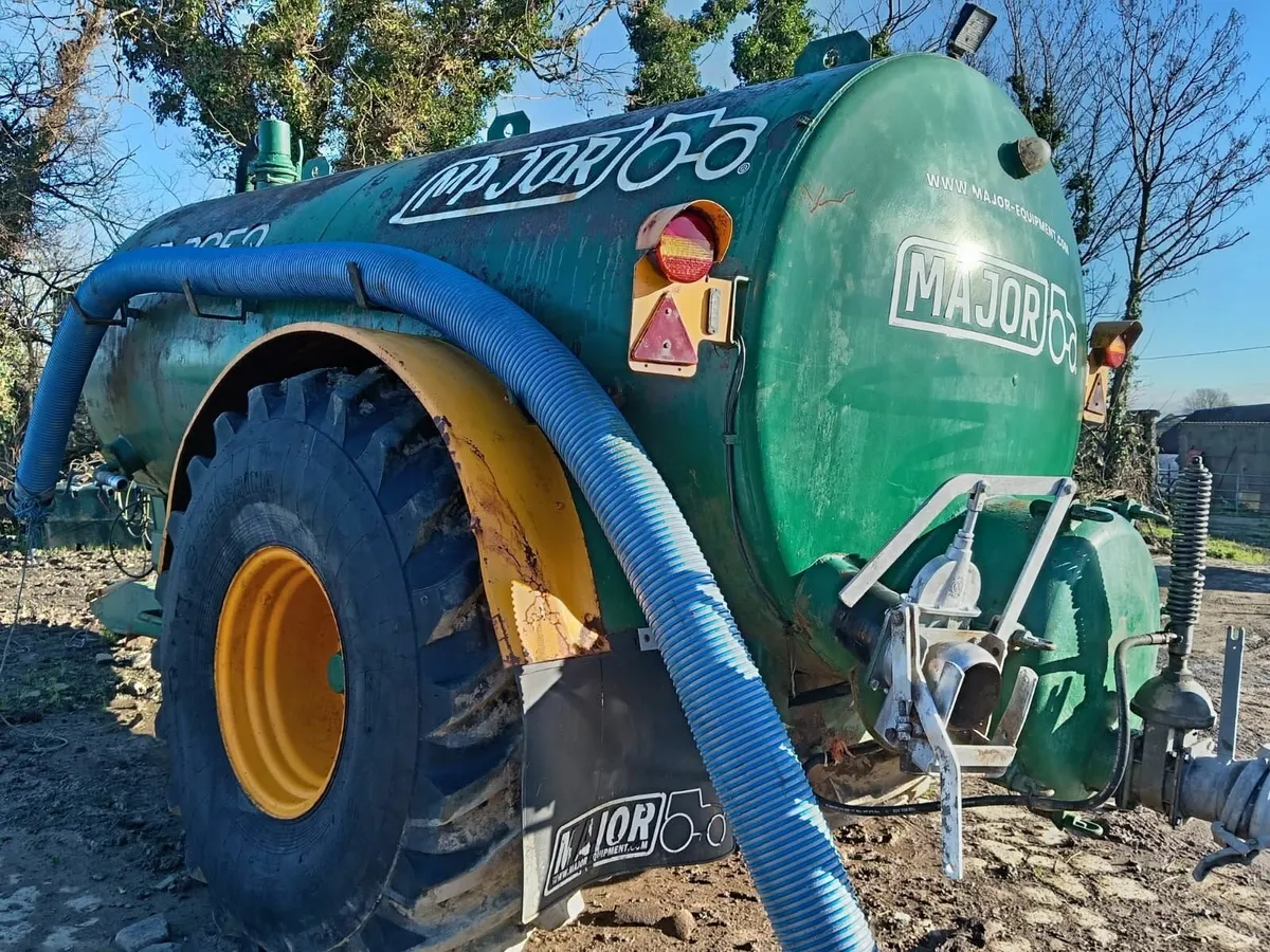 Major 2050 gallon slurry tank - Image 1