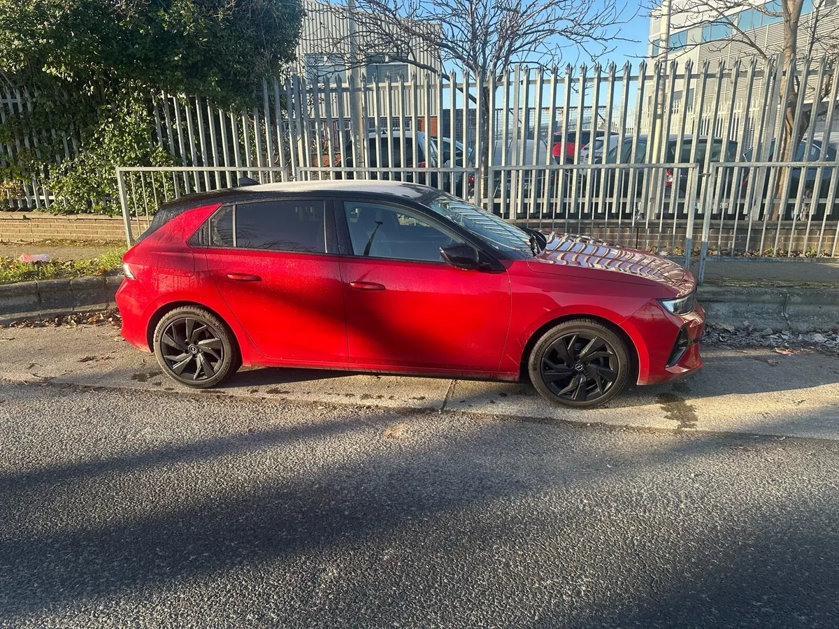 Opel Astra SRI Spec 1.2 100PS - Image 1