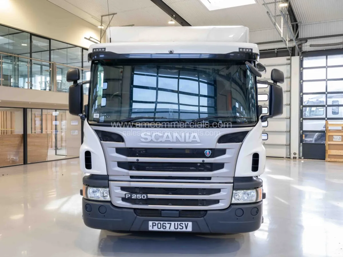 2018 (67) SCANIA SCANIA P250 TWIN EVAP 18T 4X2 - Image 2