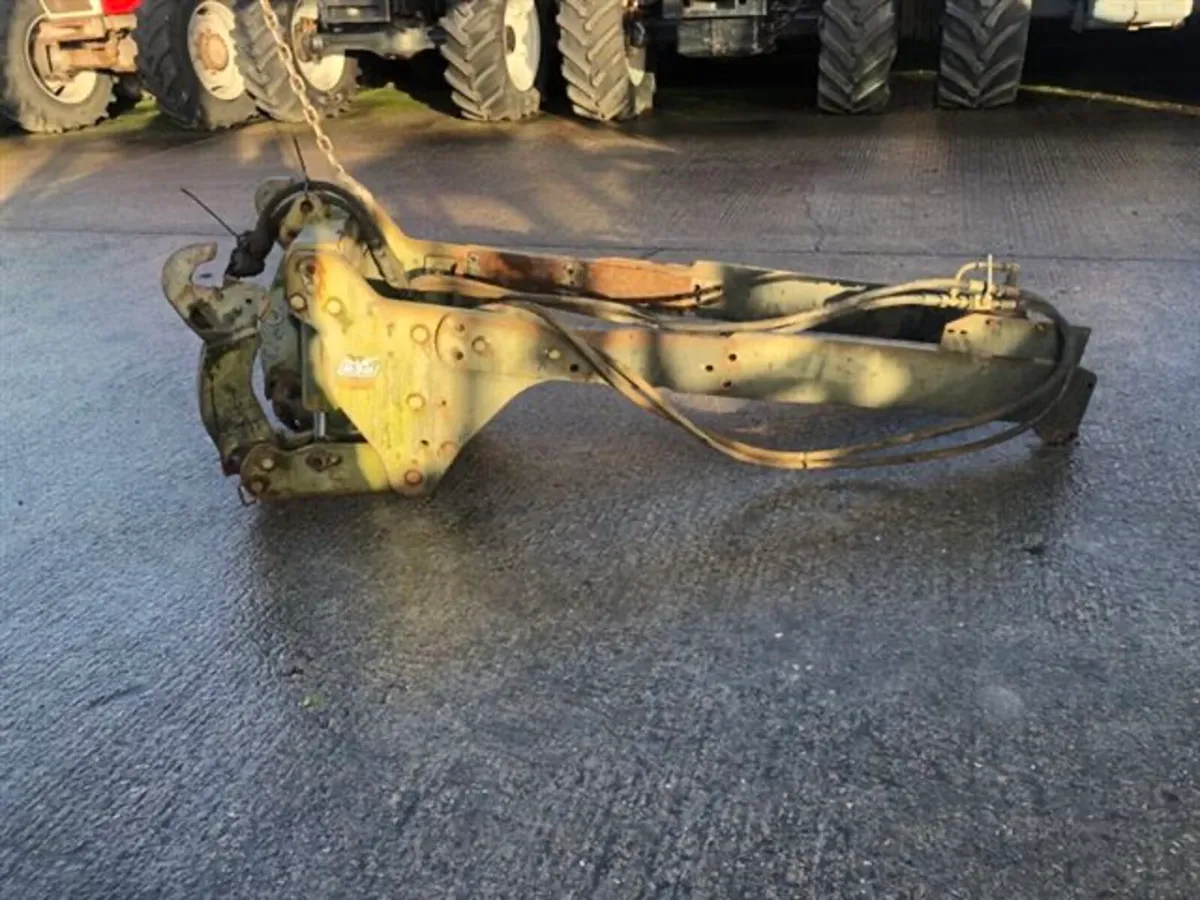 Mailleux MX R38 Fold Up Front Linkage - Claas - Image 2