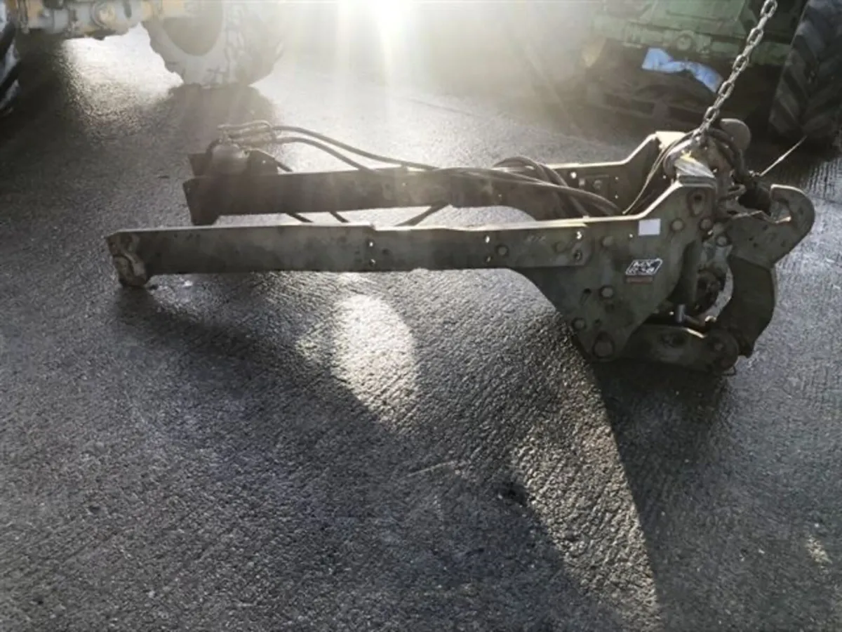 Mailleux MX R38 Fold Up Front Linkage - Claas - Image 3