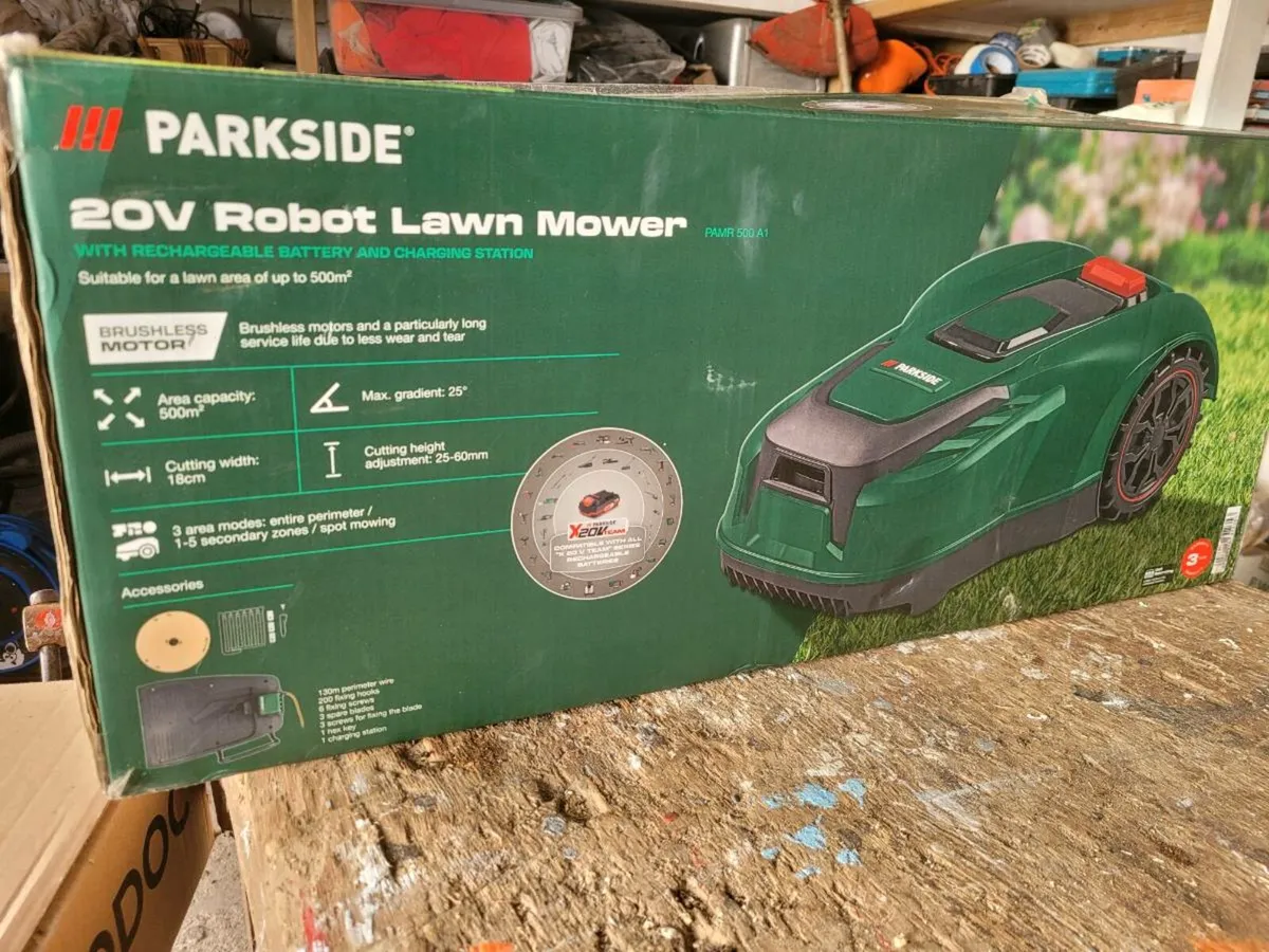 Robot lawnmower - Image 1