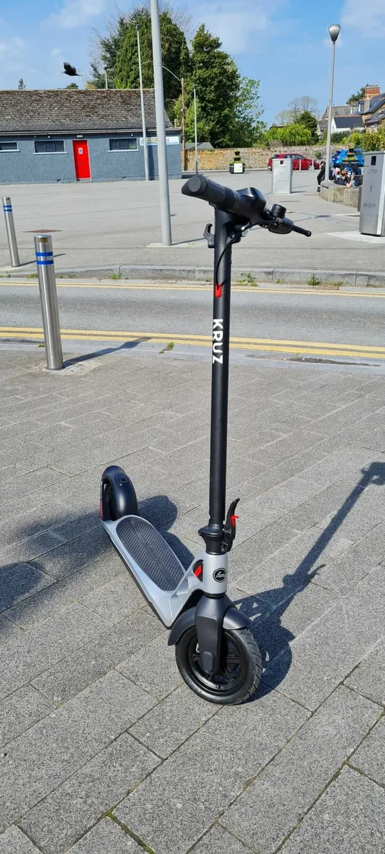 Z – Line Folding Electric Scooter - Image 2