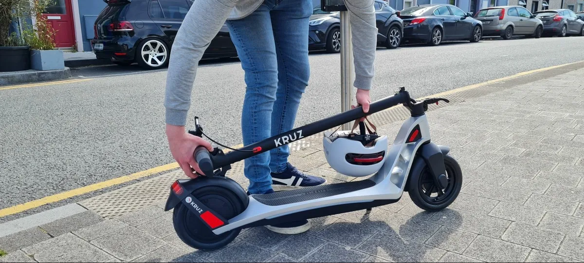 Z – Line Folding Electric Scooter - Image 4