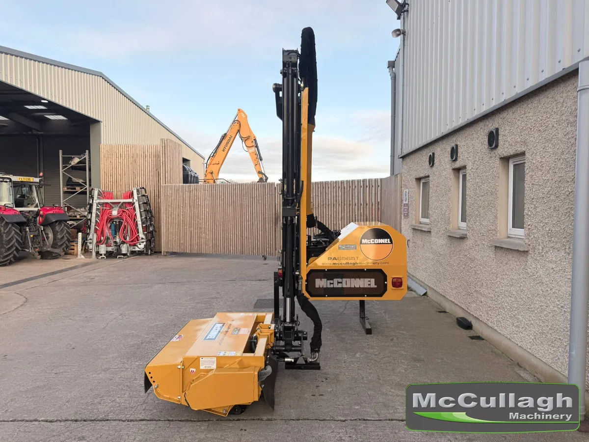 Used McConnel PA6565T Hedgecutter - Image 2