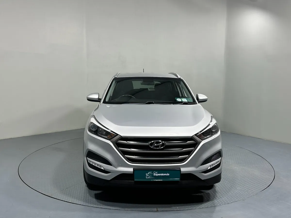 Hyundai Tucson Comfort 1.7 Crdi 172 - Image 2