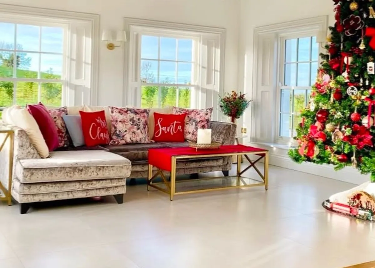 DFS Sofa / Couch - Image 2