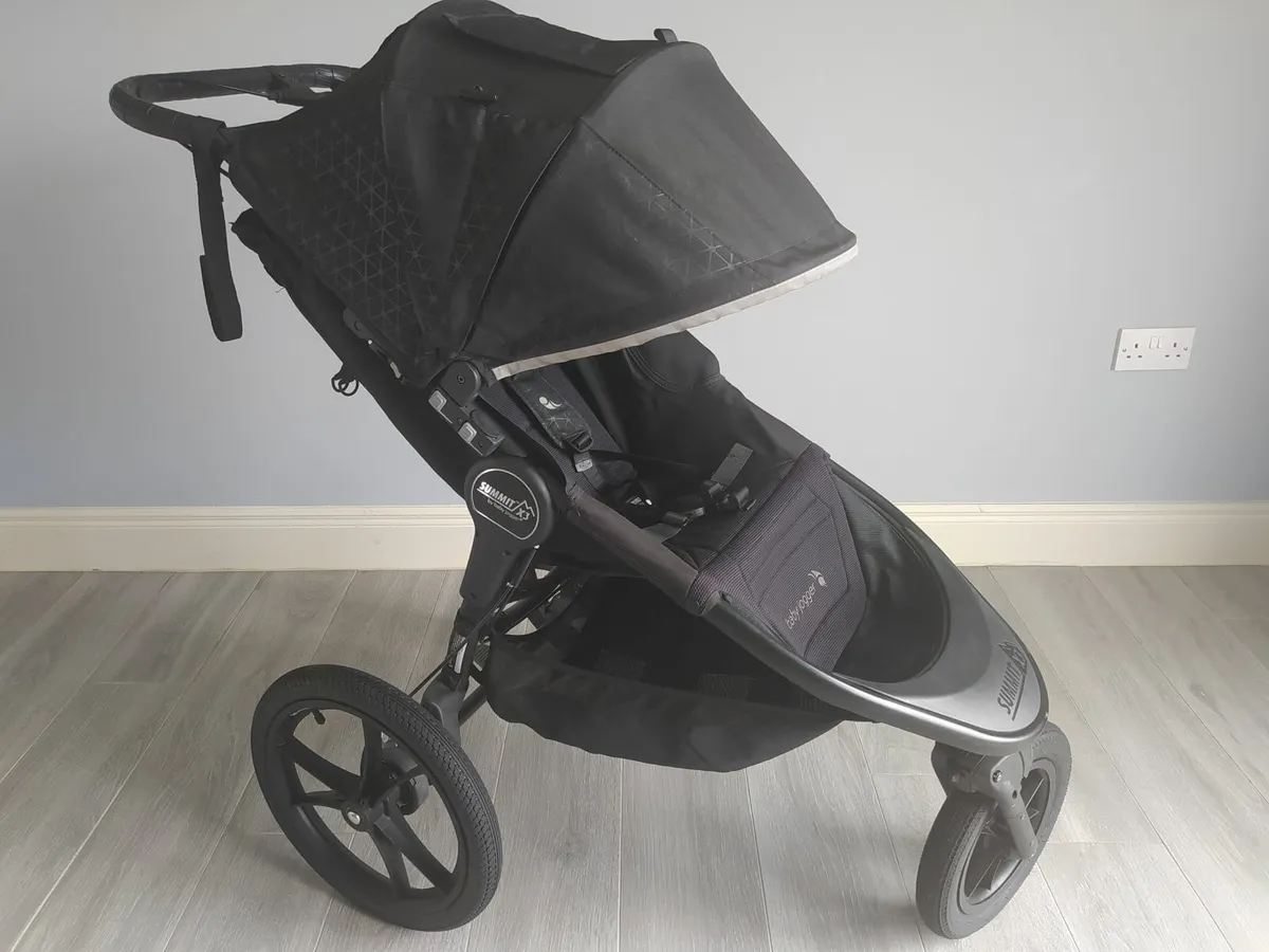 Baby Jogger Summit X3 Stroller + Sleeping bag - Image 2