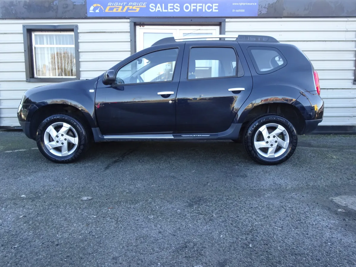 DACIA DUSTER 1.5 DCI SIGNITURE LOW MILEAGE - Image 4