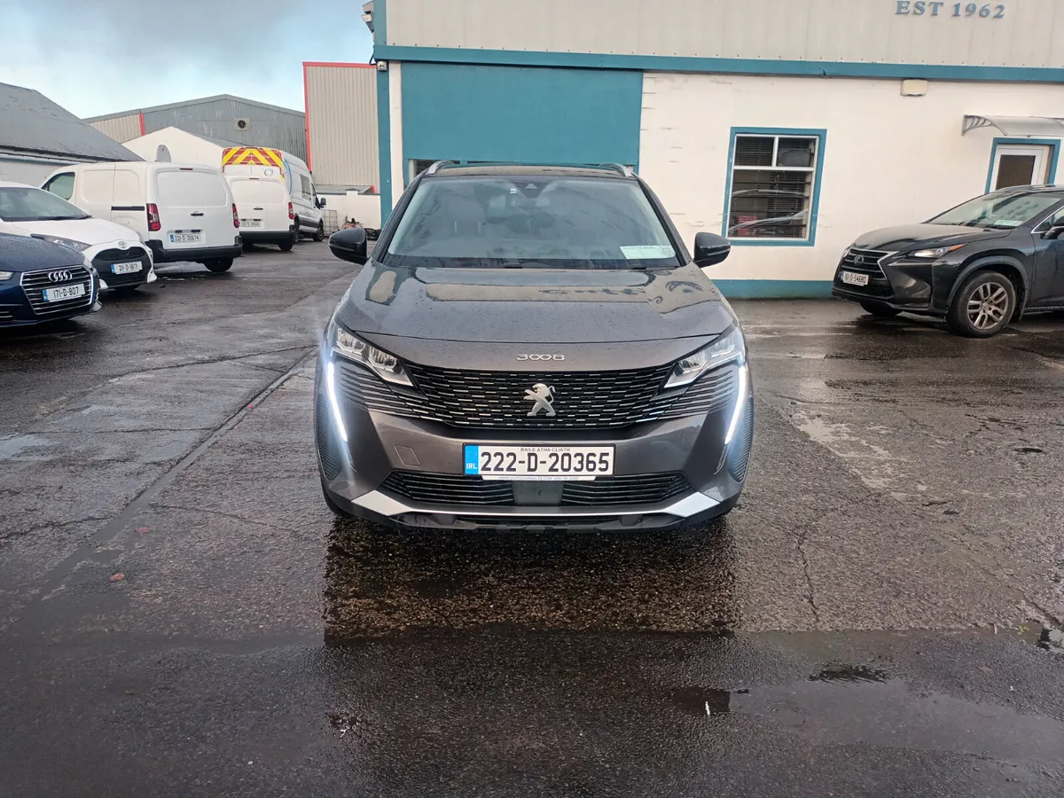 2022 Peugeot 3008 1.5 BlueHDi 130bhp Allure Auto - Image 3