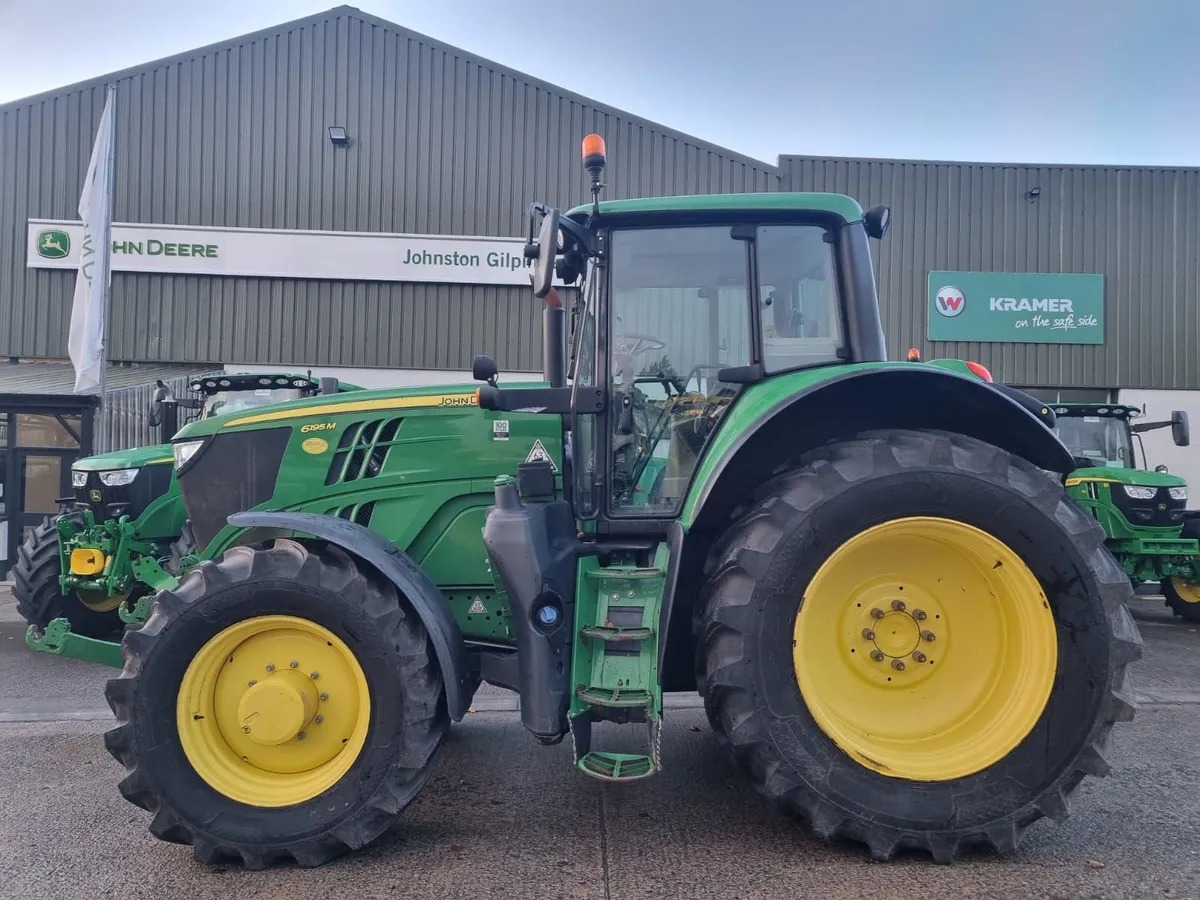 John Deere 6195M (2020) - Image 2