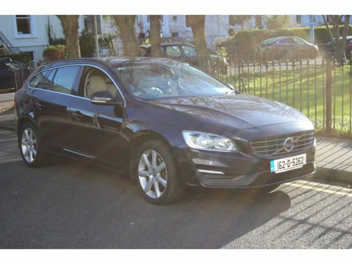 Volvo V60 D2 SE GT 5DR Auto - Image 3