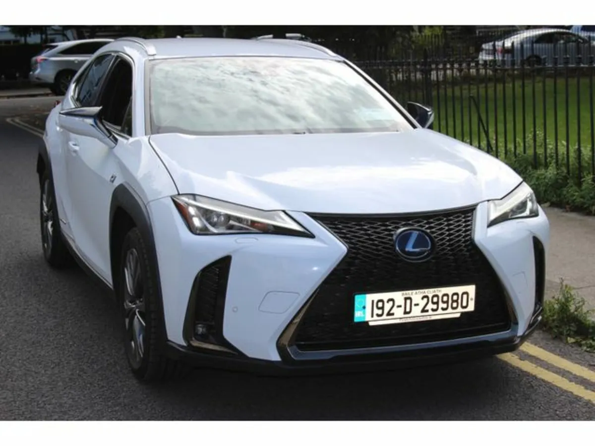 Lexus UX 250H F SPORT - Image 3