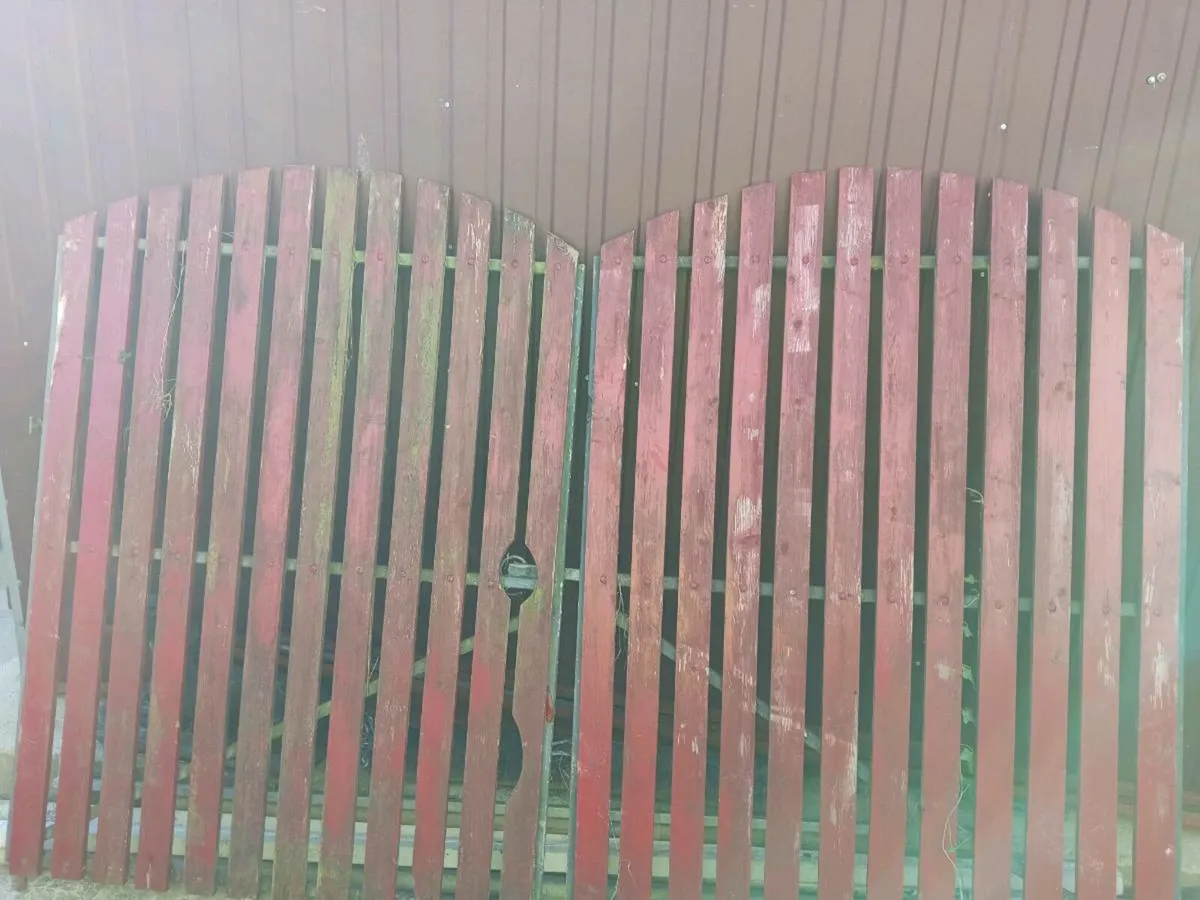 Galvanised timber gates - Image 1