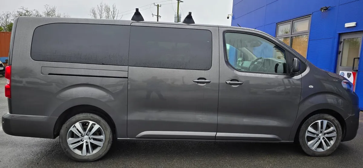 Wheelchair Accessible Peugeot Traveller 2020 - Image 4