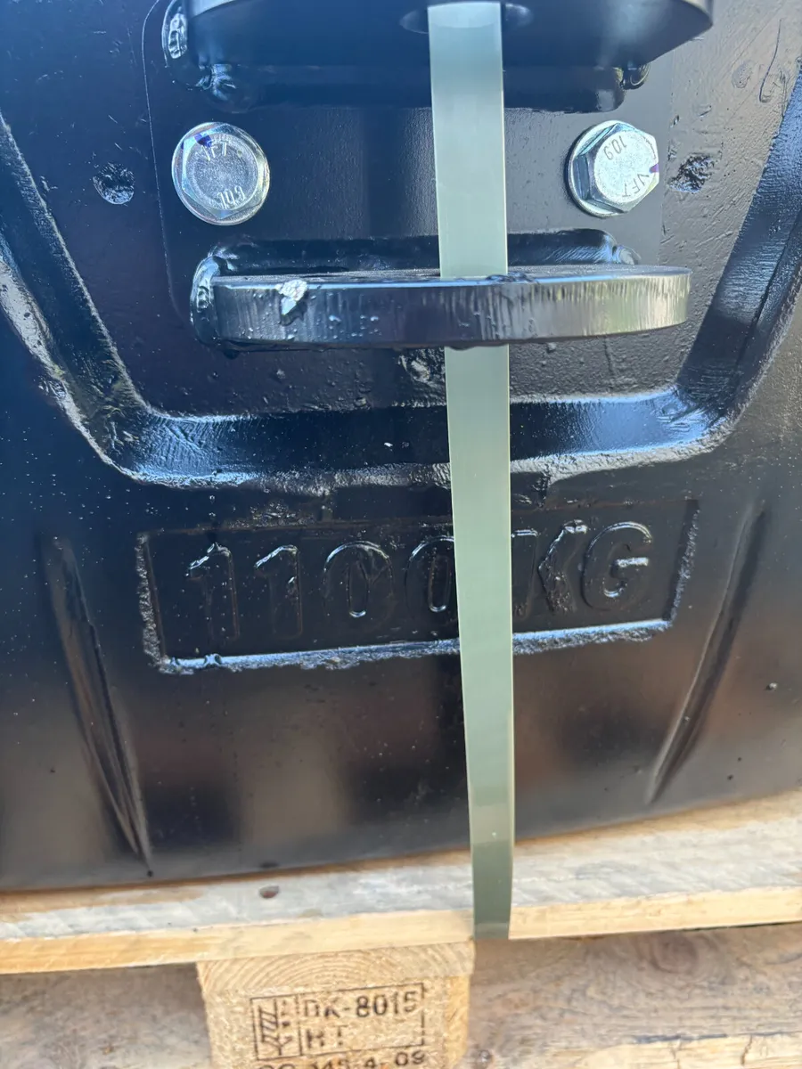 1100Kg Weight Block - Image 4