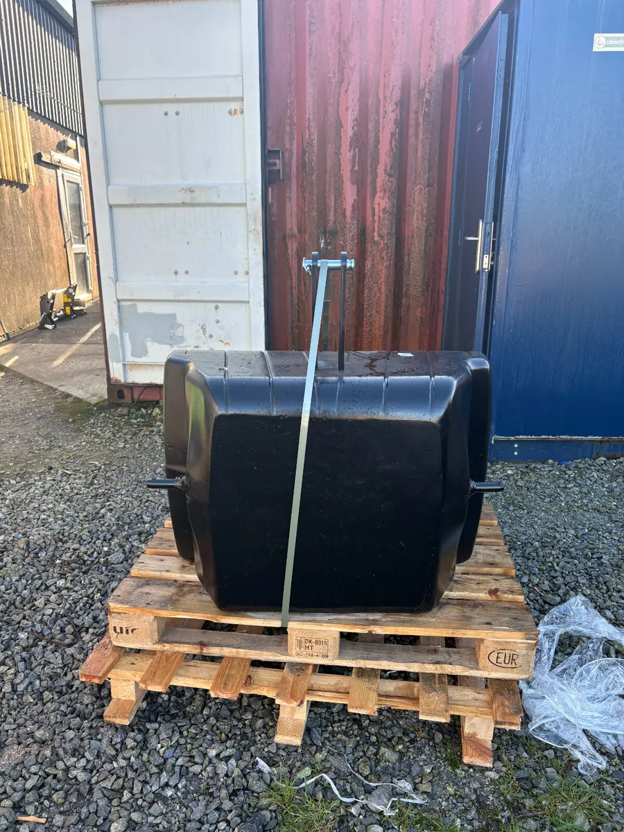 1100Kg Weight Block - Image 3