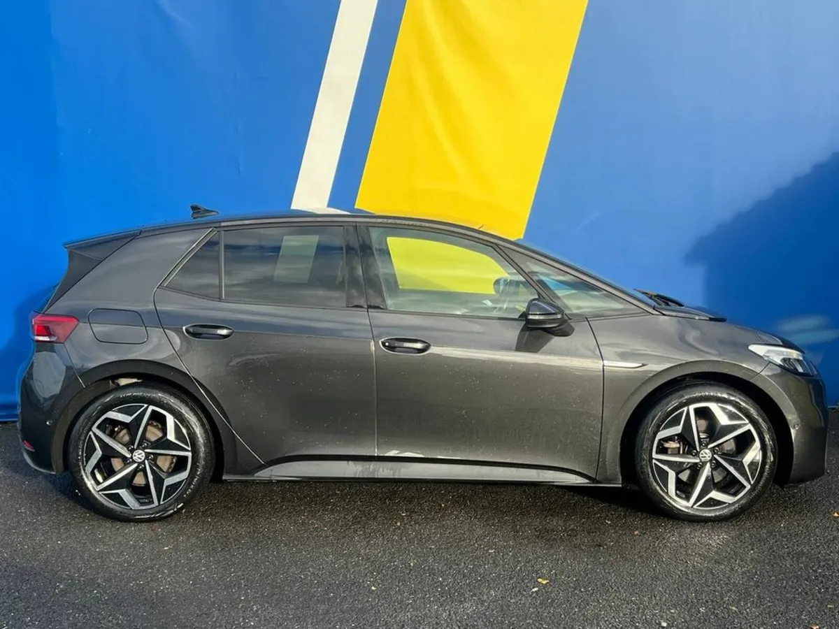 Volkswagen ID.3 ID.3 PRO LIFE 58KWH // DIAMOND CUT - Image 2
