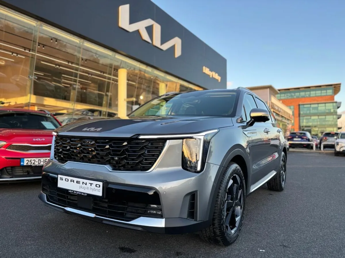 Kia Sorento 1.6 Plug in hybrid ( 7 Seats ) - Image 1