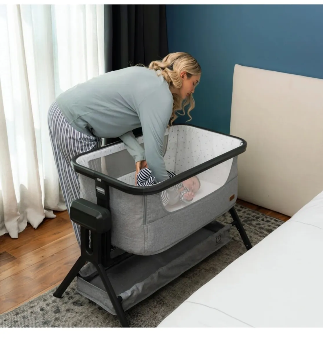 Baby Elegance Co-Glide Electric Bedside Crib - Image 1