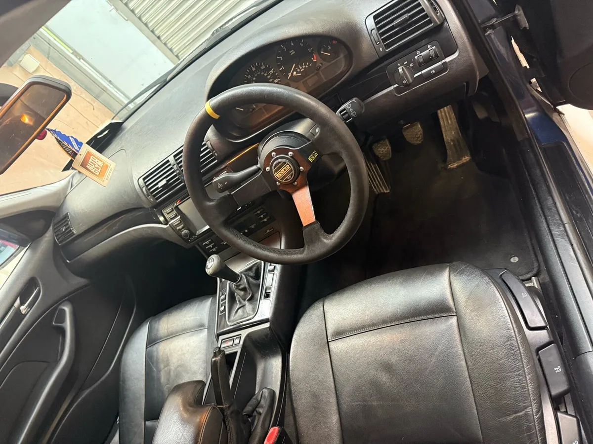 Bmw e46 328i - Image 4