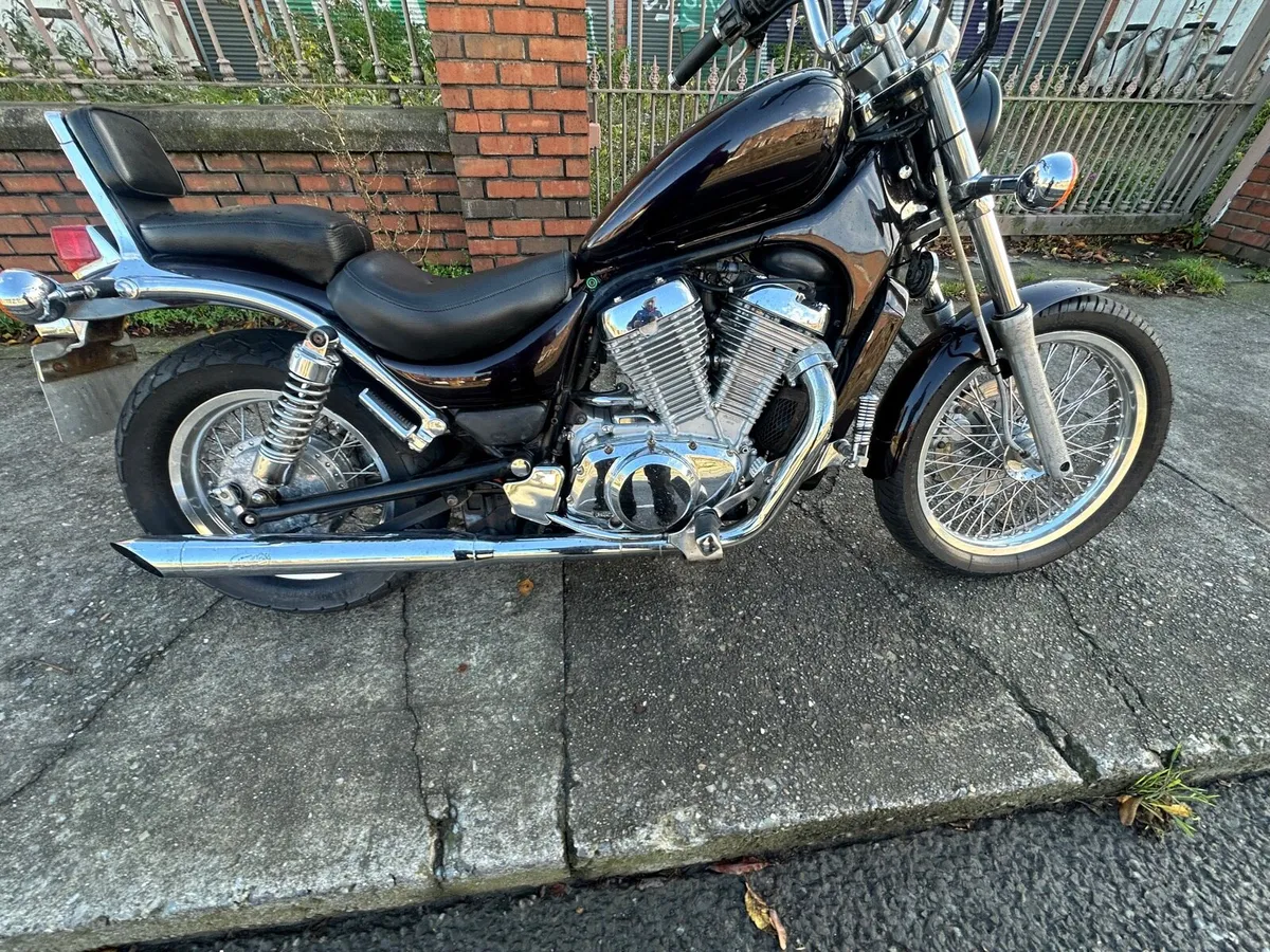 Suzuki Intruder 750 - Image 2