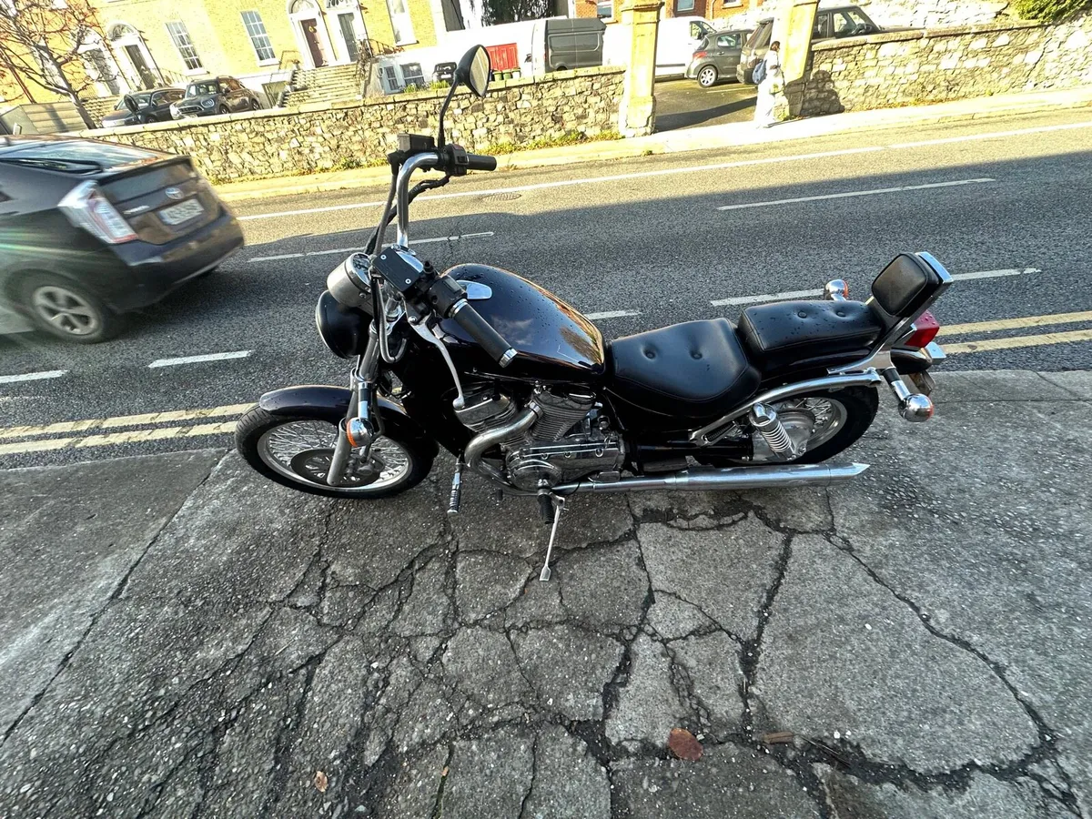 Suzuki Intruder 750 - Image 4