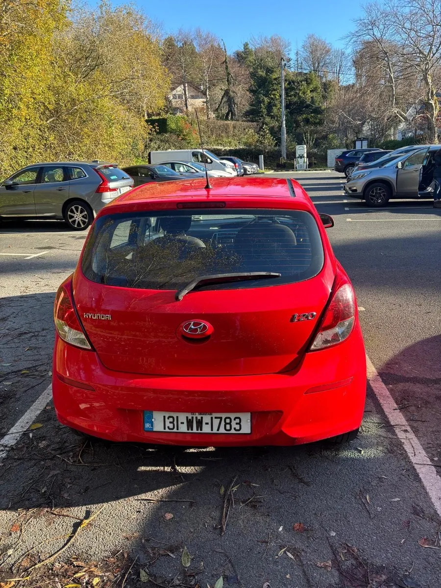 Hyundai i20 2013 - Image 2