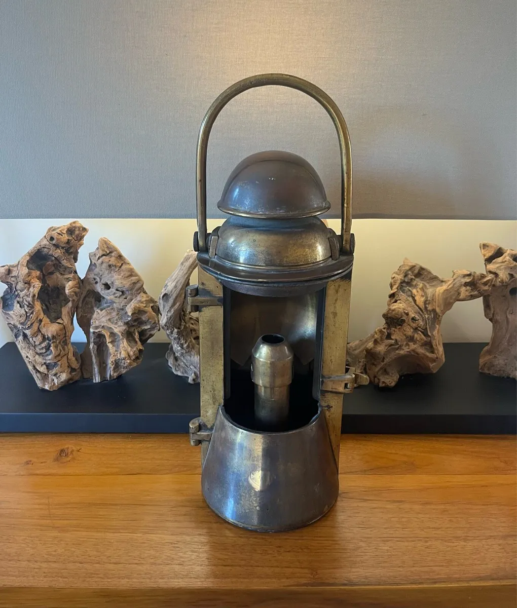 Antique Bulpitt & Sons Admiralty Pattern Wing Lamp - Image 1