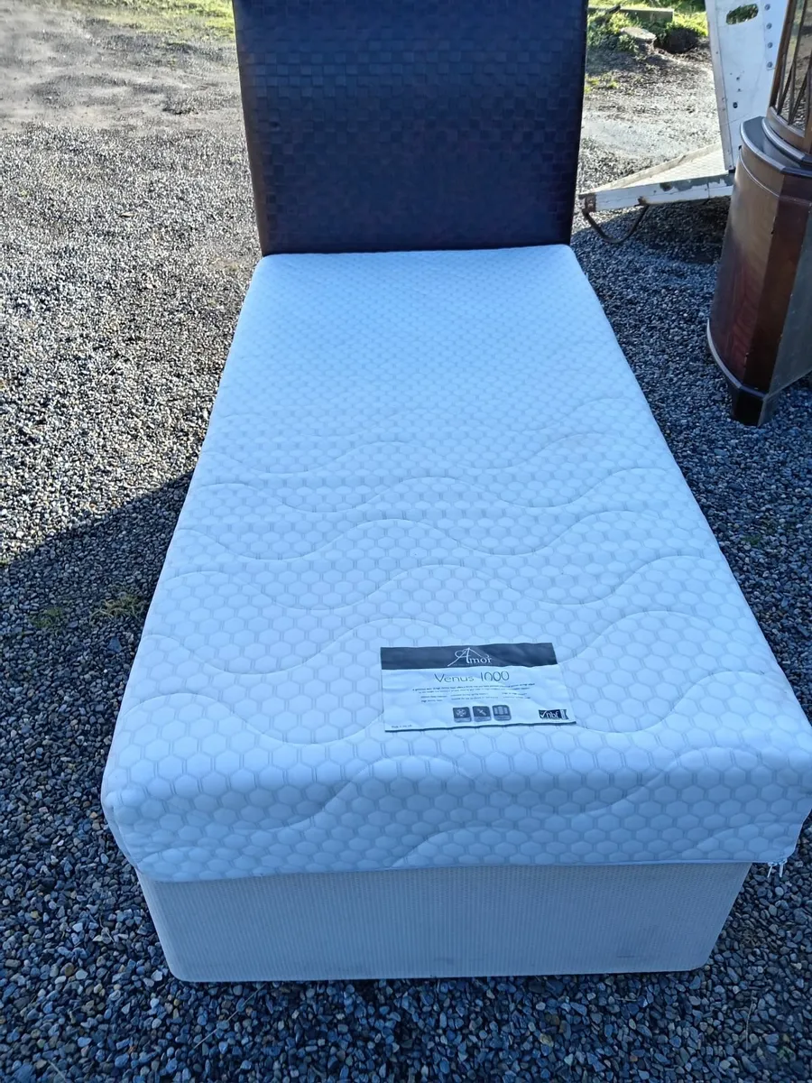 Single bed - Image 3