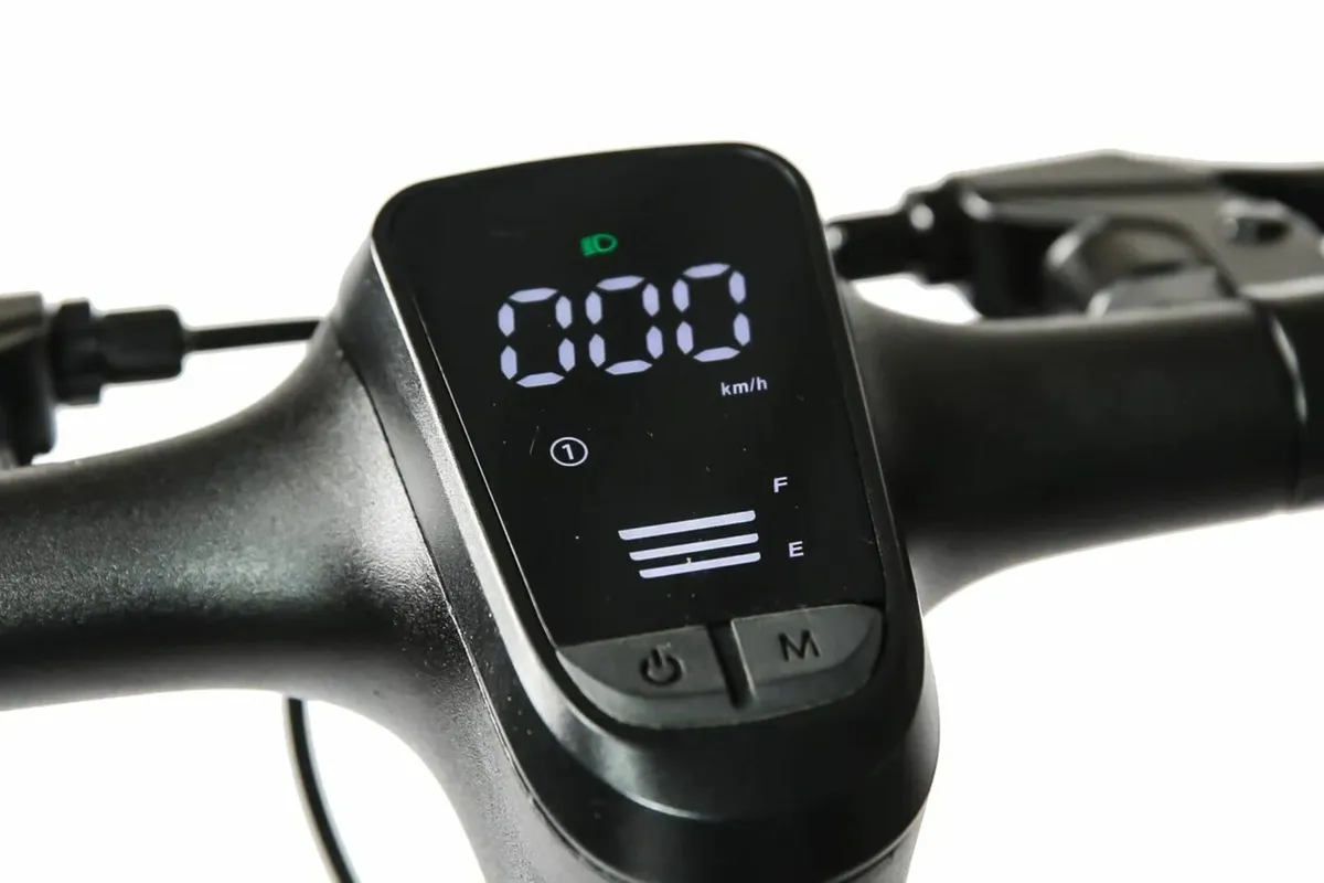 Z – Line PRO Folding Electric Scooter - Image 2