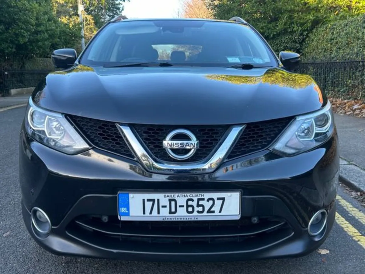 Nissan Qashqai SV Premium - PAN ROOF - LEATHER - 3 - Image 2