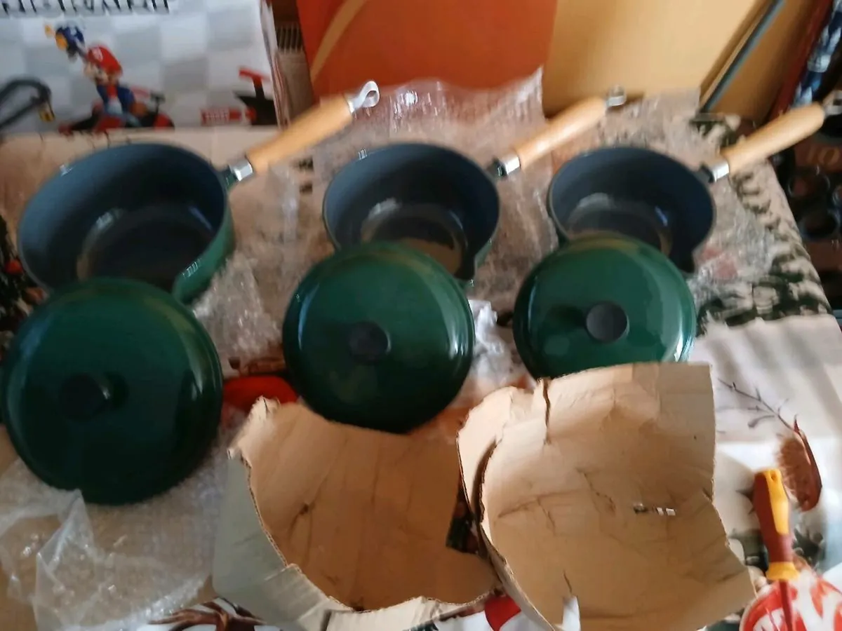 Country Green Cast Iron Saucepans - Image 2