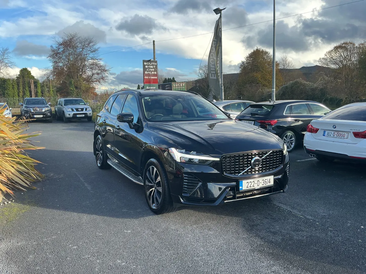 2022 VOLVO XC60 B4 PLUS DARK AUTO - Image 3