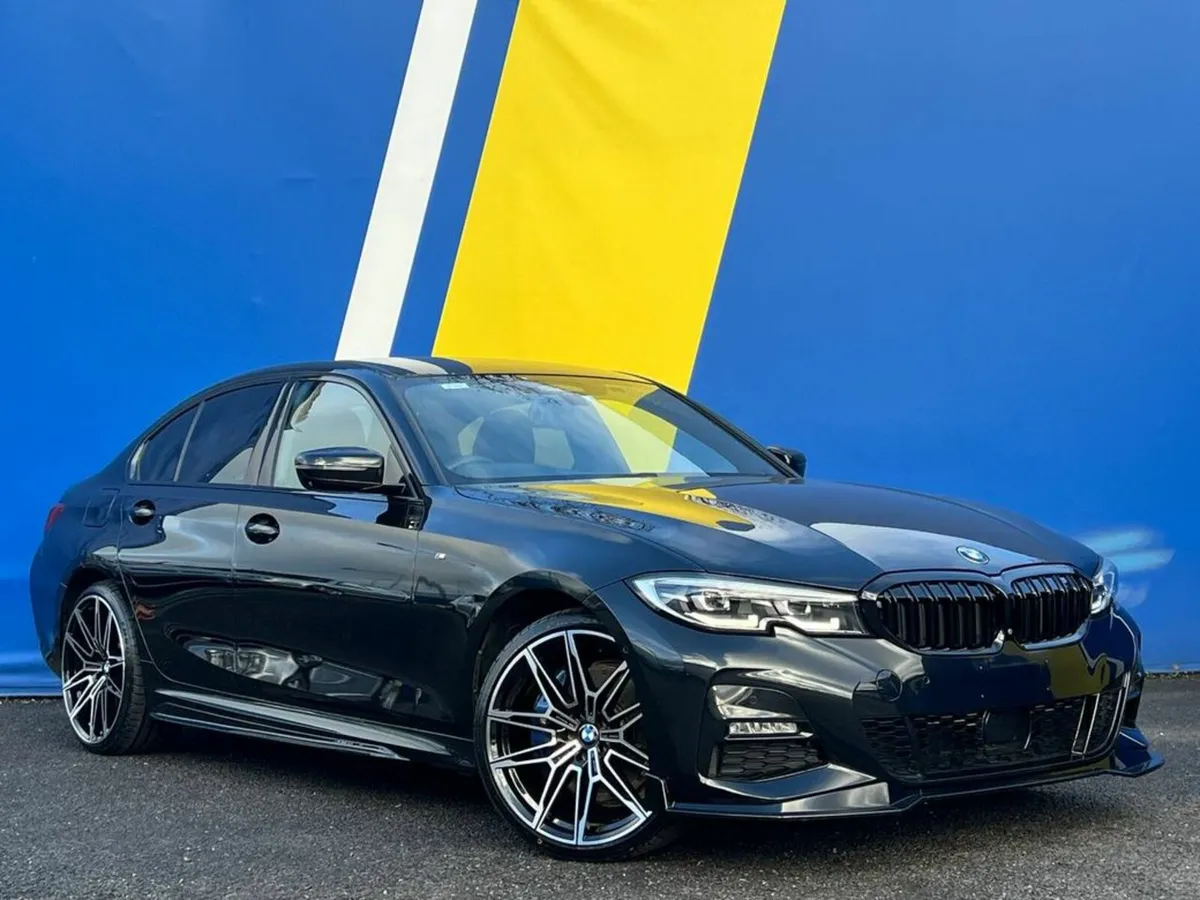 BMW 3-Series 330e M-SPORT COMPETITION 2.0 HYBRID / - Image 1