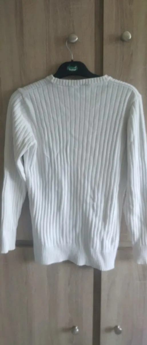 White man sweater size fits sm m worn once - Image 2