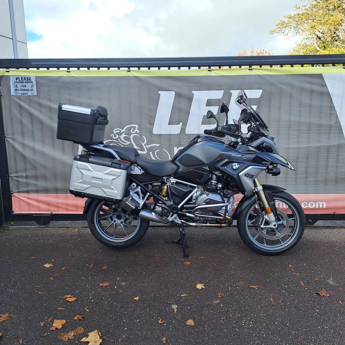 2017 BMW R1200GS - Image 1